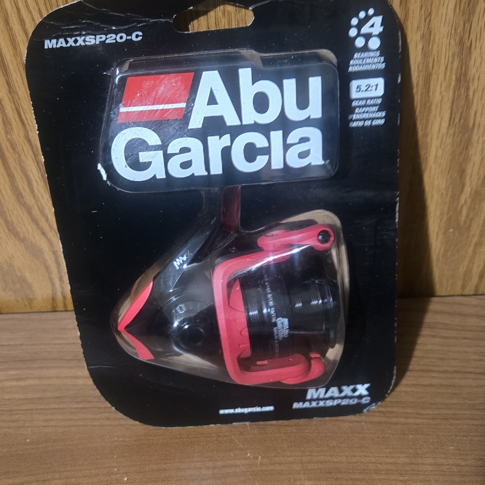 Fishing Reel Abu Garcia MAXX Spinning Reel - Black & Red